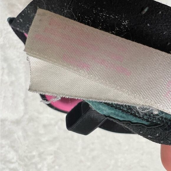 Pink Victoria’s Secret black and green bra size 34C - Picture 3 of 4